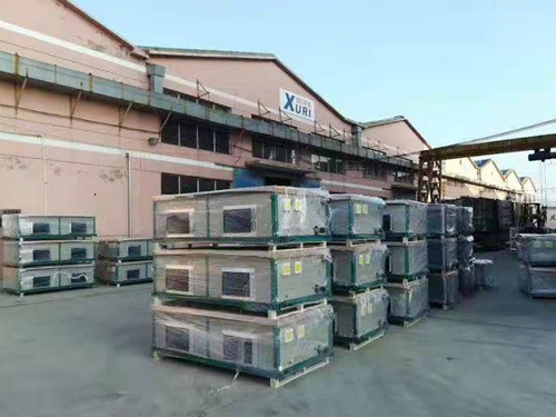 空調(diào)機(jī)組整車待發(fā)